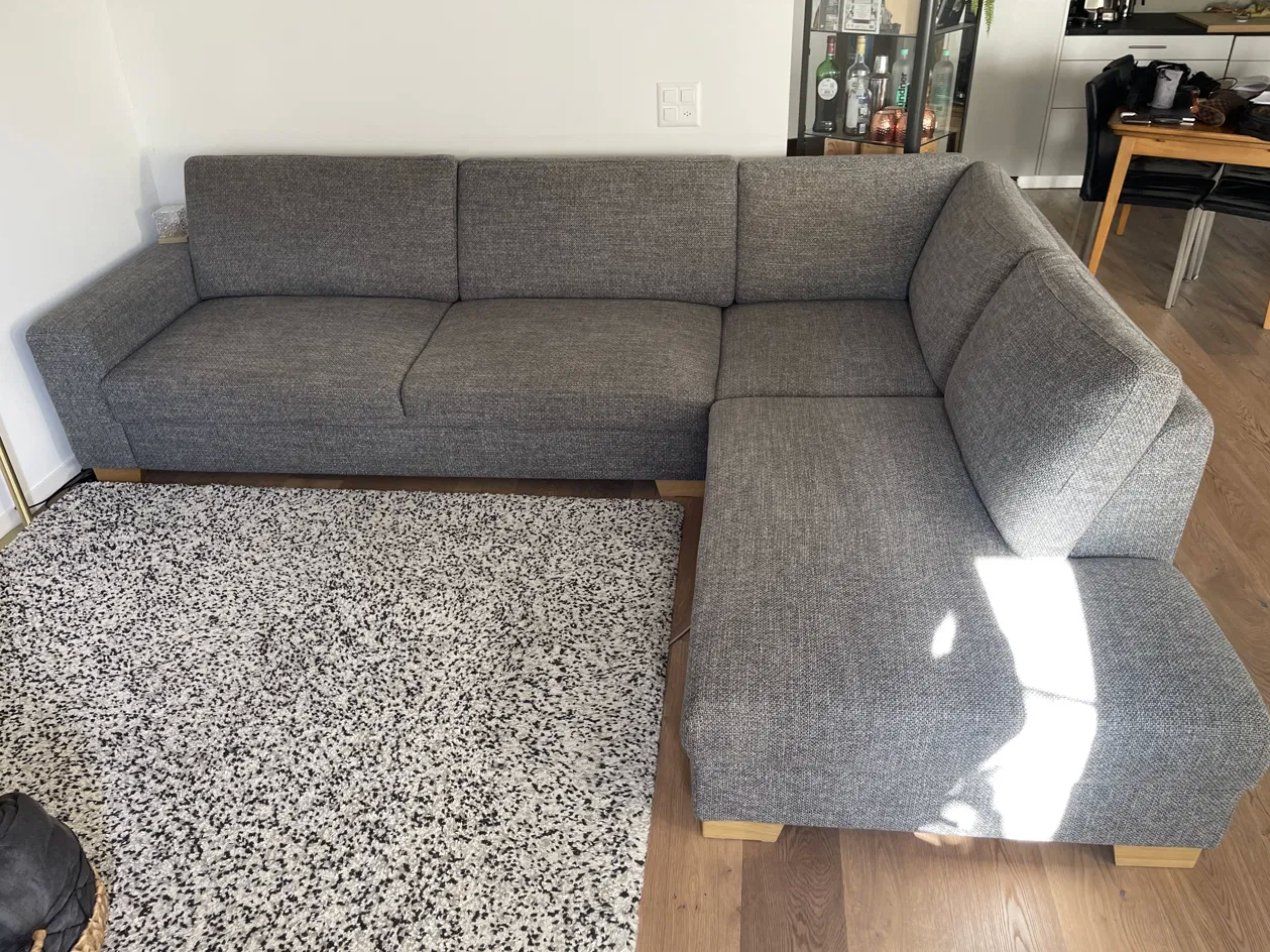 Ikea Sofas: Grosses Ecksofa IKEA SÖRVALLEN, 4-sitzig grau – Gebraucht aus Riedikon von famsholino