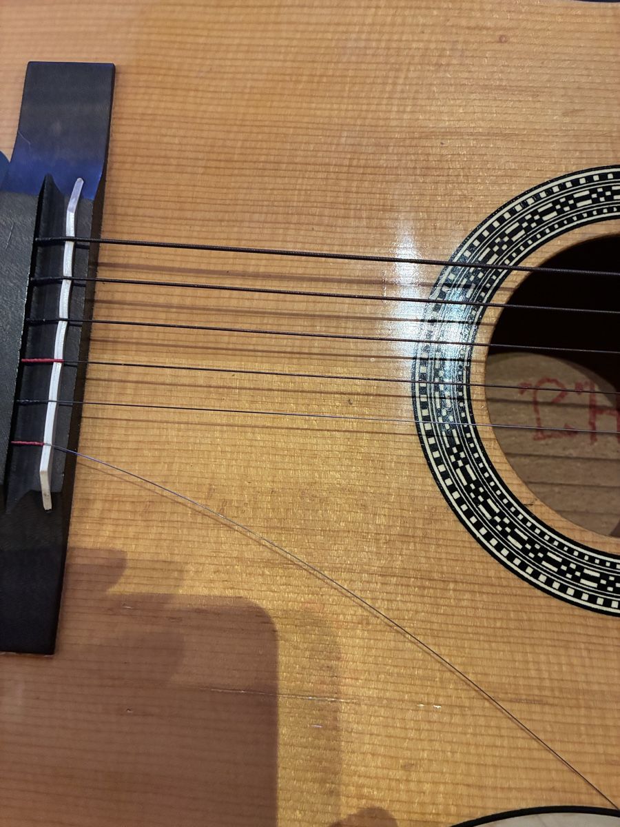 Instruments de musique: Gitarre Royal – Défectueux à Lütisburg par Nadine_I_1990 1