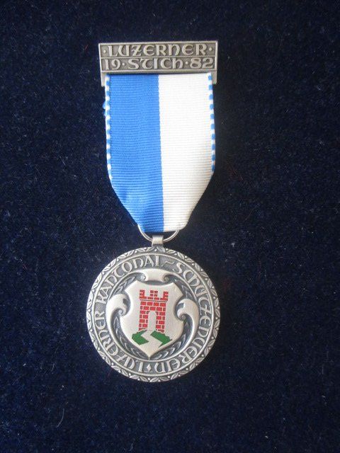 Medaglie: Luzerner Stich 1982 emailliertes Gemeindewappen Hohenrain – Nuovo (secondo la descrizione) da Luzern venduto da Horoskop1