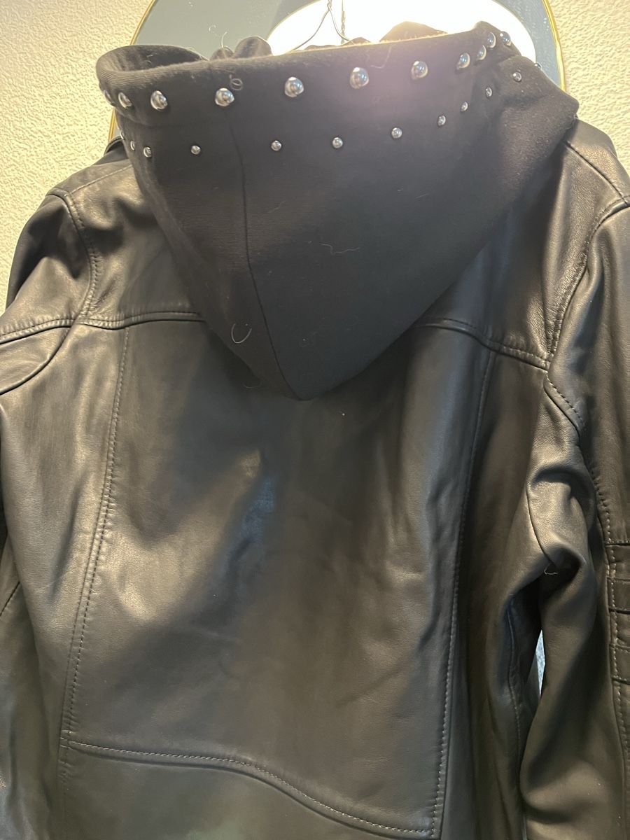 IKKS Giacche: Blouson IKKS en cuir t.XL – Nuovo (secondo la descrizione) da Penthéréaz venduto da doudoulette_4 1
