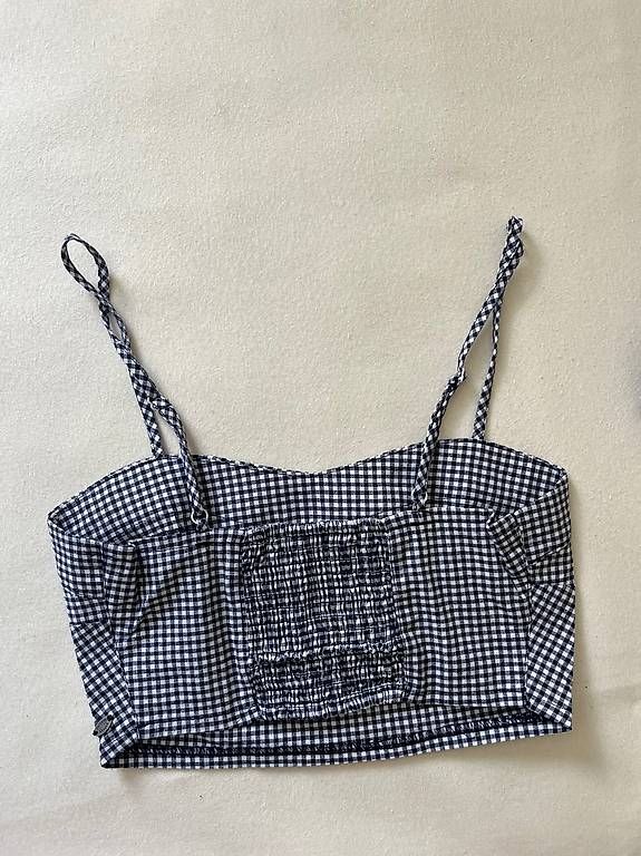 Top: CROP TOP – Usato da Maur venduto da tab_z9rh 2