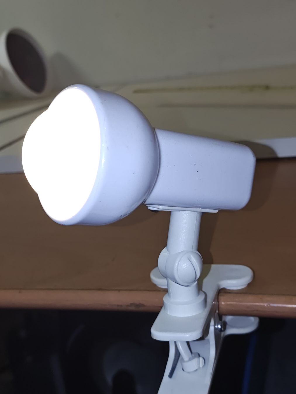 Lampen: Klemmleuchte, praktisch. (nov647) – Gebraucht aus Künten von Schnaepplihuus 4