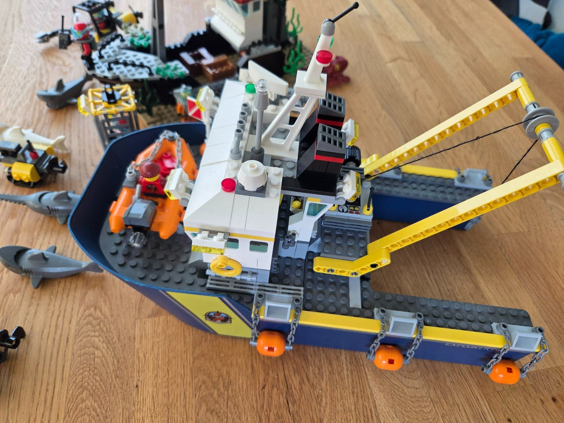 Lego Kit di costruzioni: Lego 60095 Deep Sea Exploration Vessel – Usato da Thun venduto da Reda68
