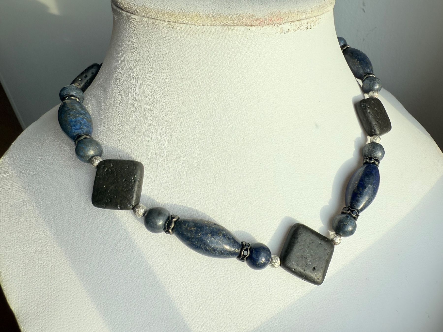 Catenine: Lapislazuli, Lava Stein Kette NEU – Nuovo e nell'imballaggio originale da Basel venduto da Chili007 7