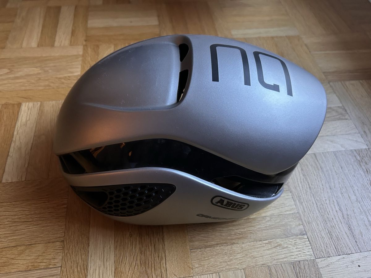 Caschi: Abus Gamechanger Aero Helm in silver – Usato da Basel venduto da AiShiSpi 1