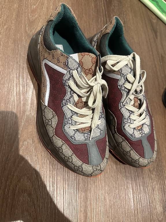 Herrenschuhe: Gucci sneaker für Herren – Gebraucht aus Winterthur von hed_c5y7