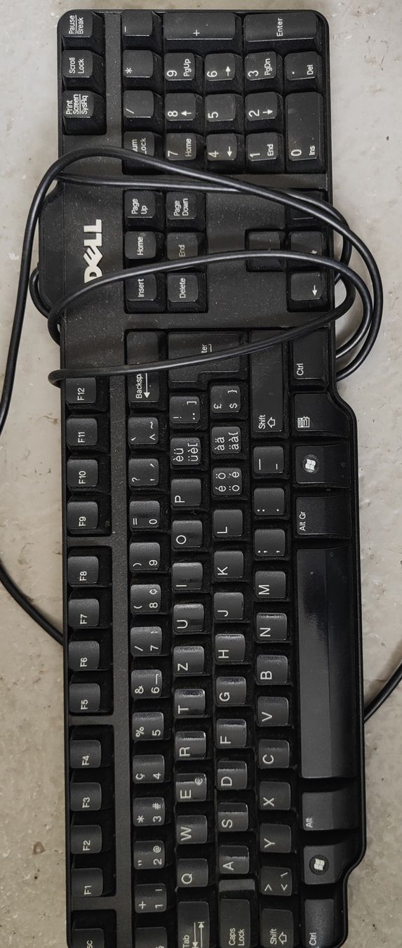 Dell Tastiere: DELL Multimedia Tastatur schwarz - CH Layout – Usato da Möriken AG venduto da ste_sdp9