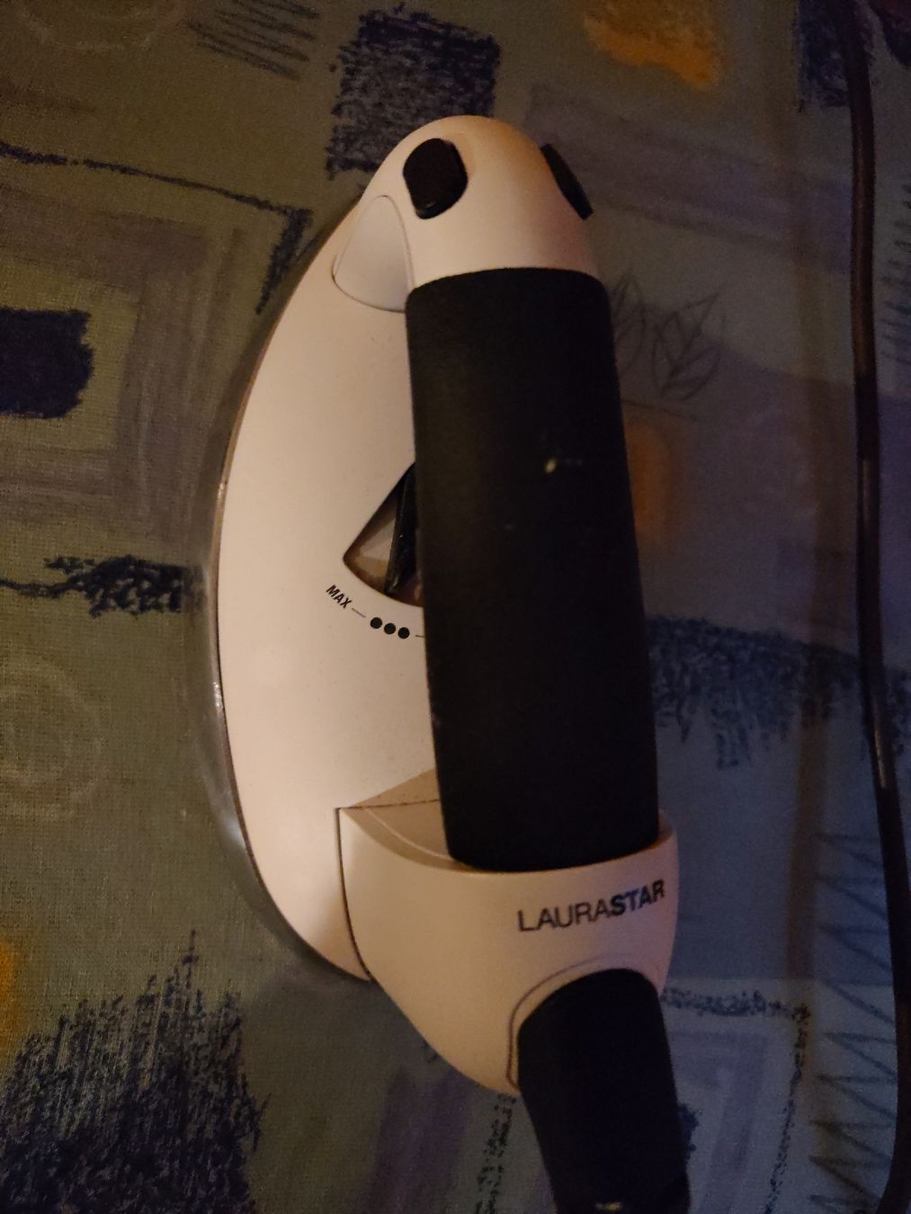 Laurastar Bügeleisen: Laurastar Bügelstation First G1 -  Model 731 – Gebraucht aus Wohlen b. Bern von mattia.marchetti 1