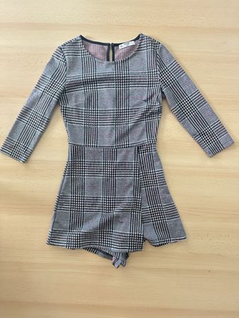 Hosen-Kleid mit Karomuster, Grösse 32