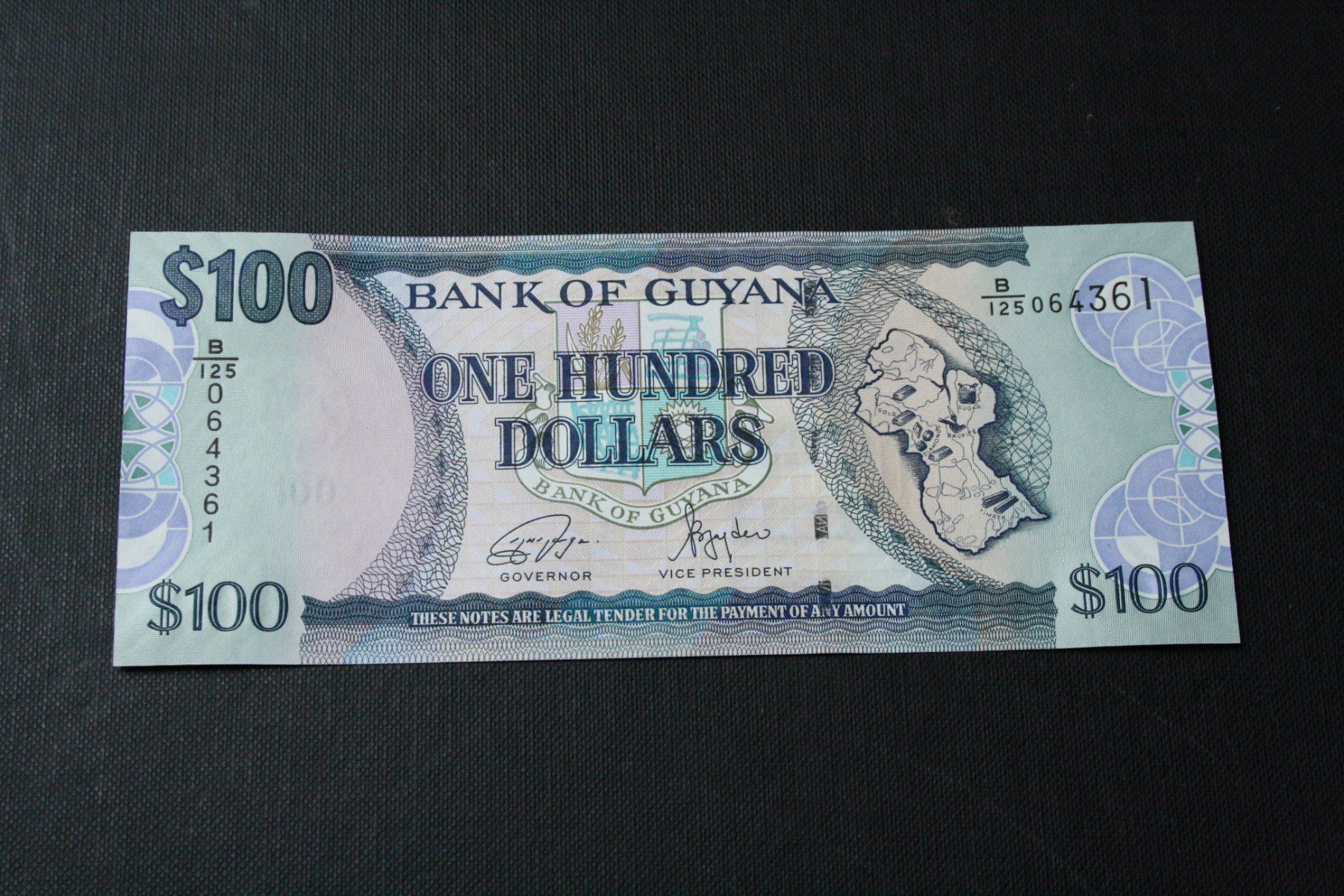 Banconote: Serie UNC Guyane 100 Dollars – Nuovo (secondo la descrizione) da Cormondrèche venduto da Hermes.monnaies