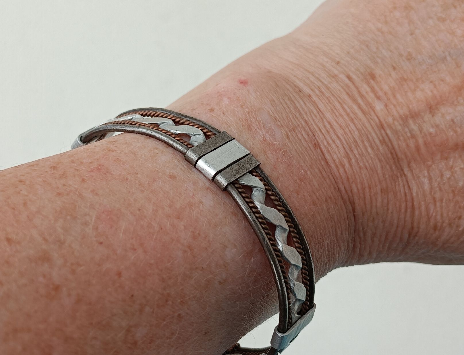 Bracciali & Braccialetti: Bracelets manchette artisanat Masaï piece unique – Nuovo (secondo la descrizione) da Môtiers NE venduto da ldu_6htd 2