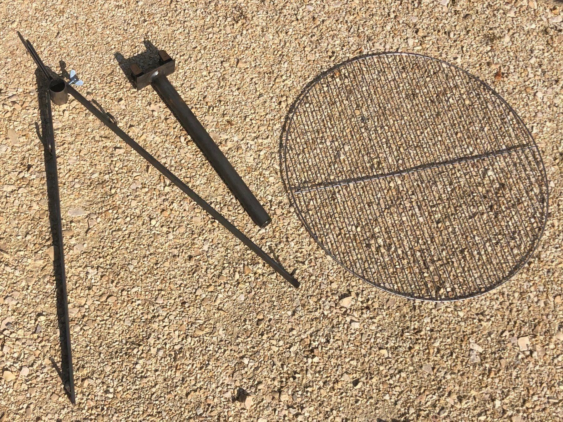 Bracieri: Feuerschale 80 cm mit langen Beinen und Grillrost – Usato da Gansingen venduto da Holzi6 5
