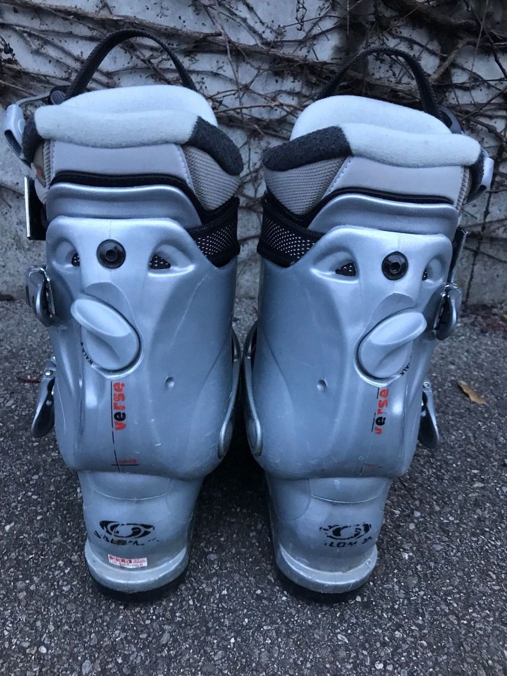 Salomon Scarpe da donna: Skischuhe – Usato da Bern venduto da Infri09 2