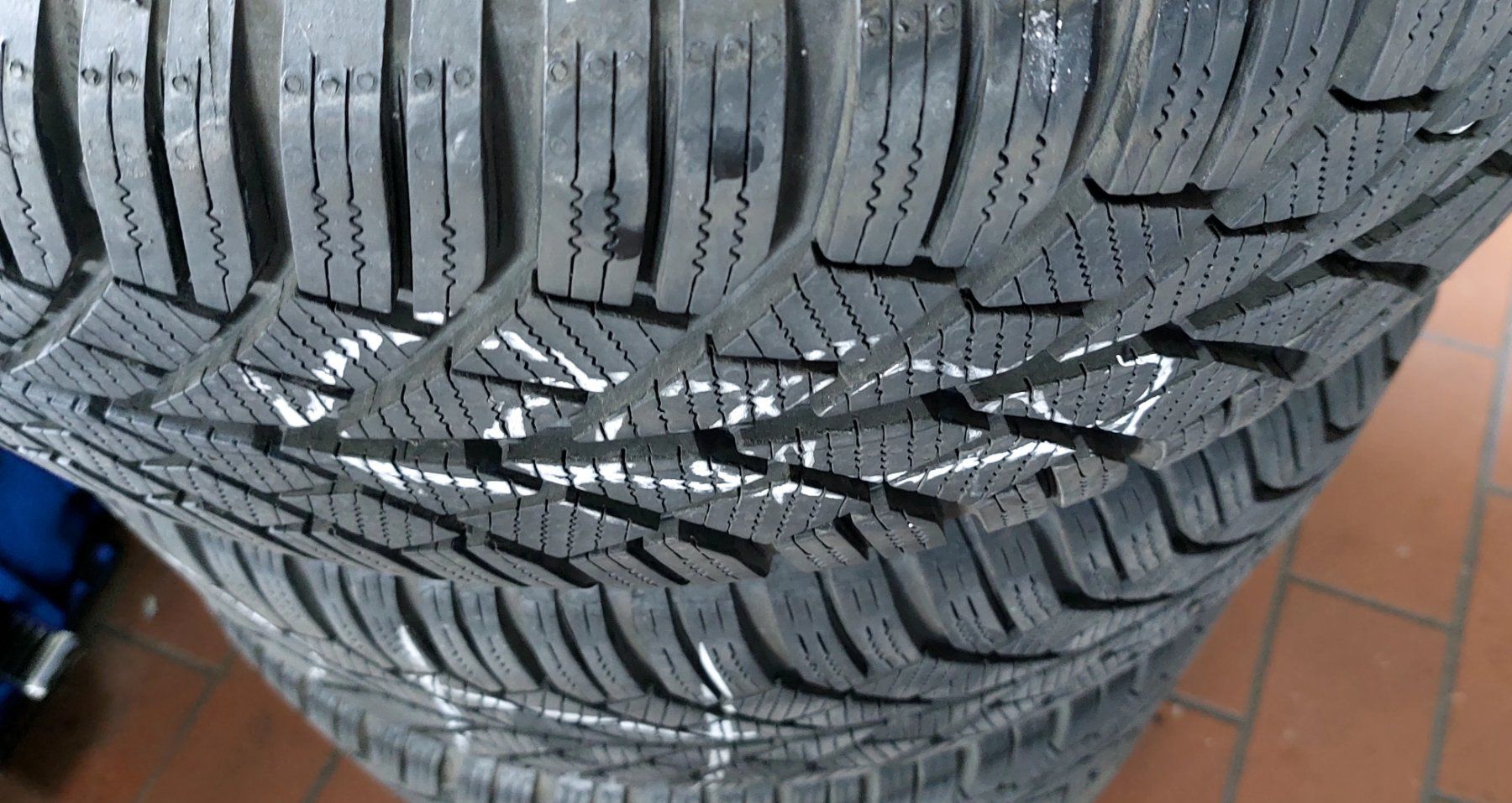 Michelin Pneumatici & Ruote complete: 205 60 15 – Usato da Weite venduto da Auto_Plattis 4