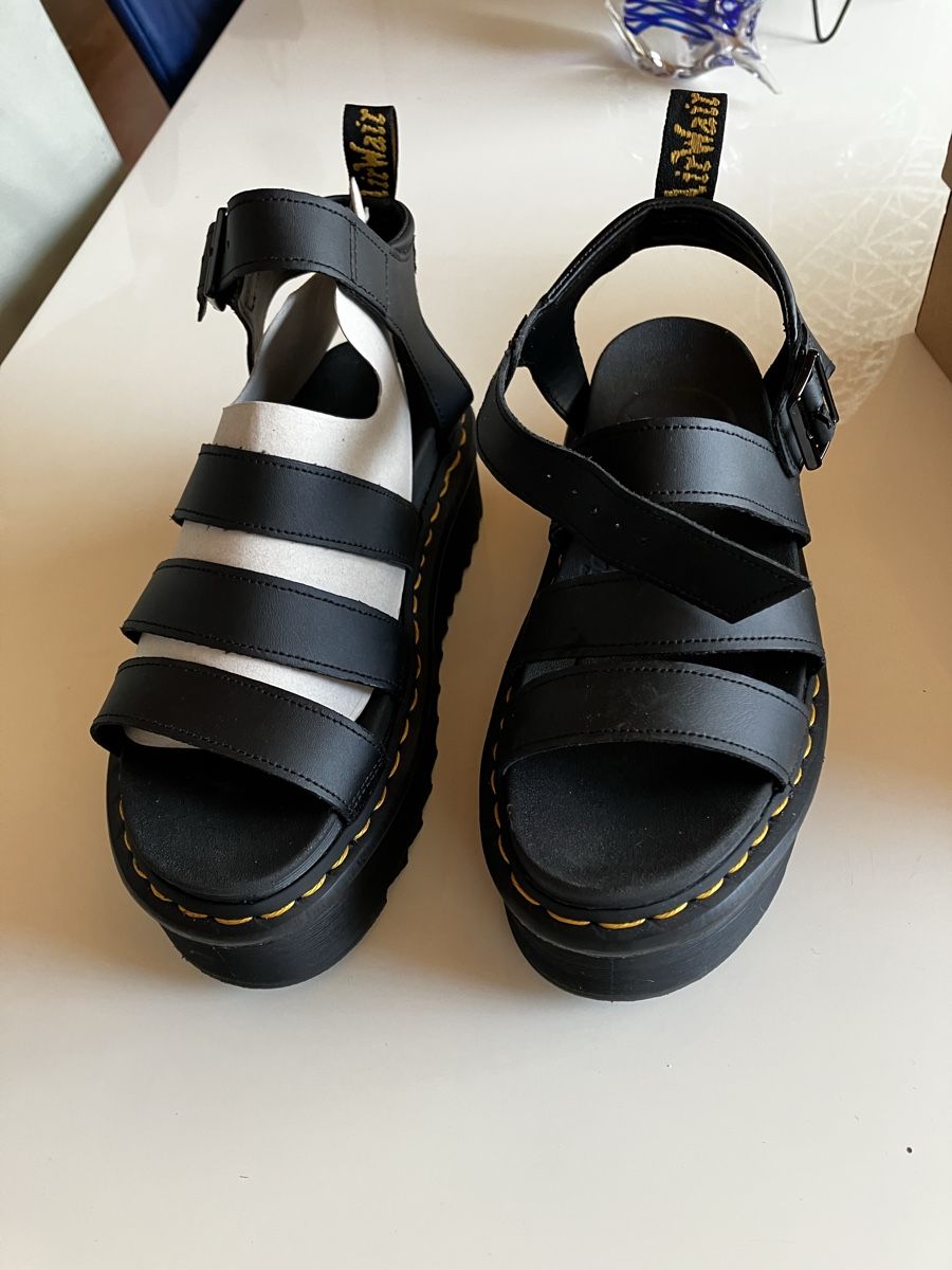 Scarpe da donna: Dr. Martens Sandale – Nuovo e nell'imballaggio originale da Nunningen venduto da Annasue 1