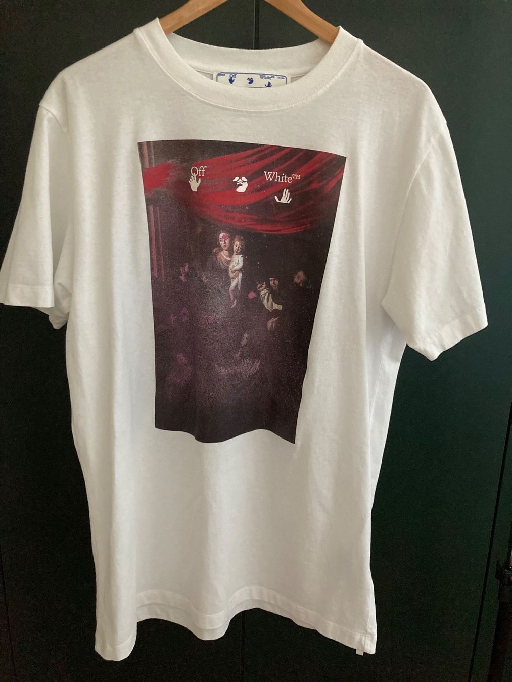Off-White T-shirt: Off-White · Sprayed Caravaggio · White · L – Usato da Monthey venduto da la_hora_cero