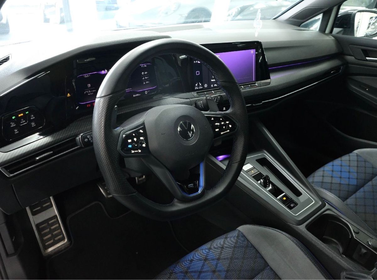 VW Automobili: VW Golf 8R Performance - weiss - Preis reduziert – Usato da Härkingen venduto da PhantomNS 3
