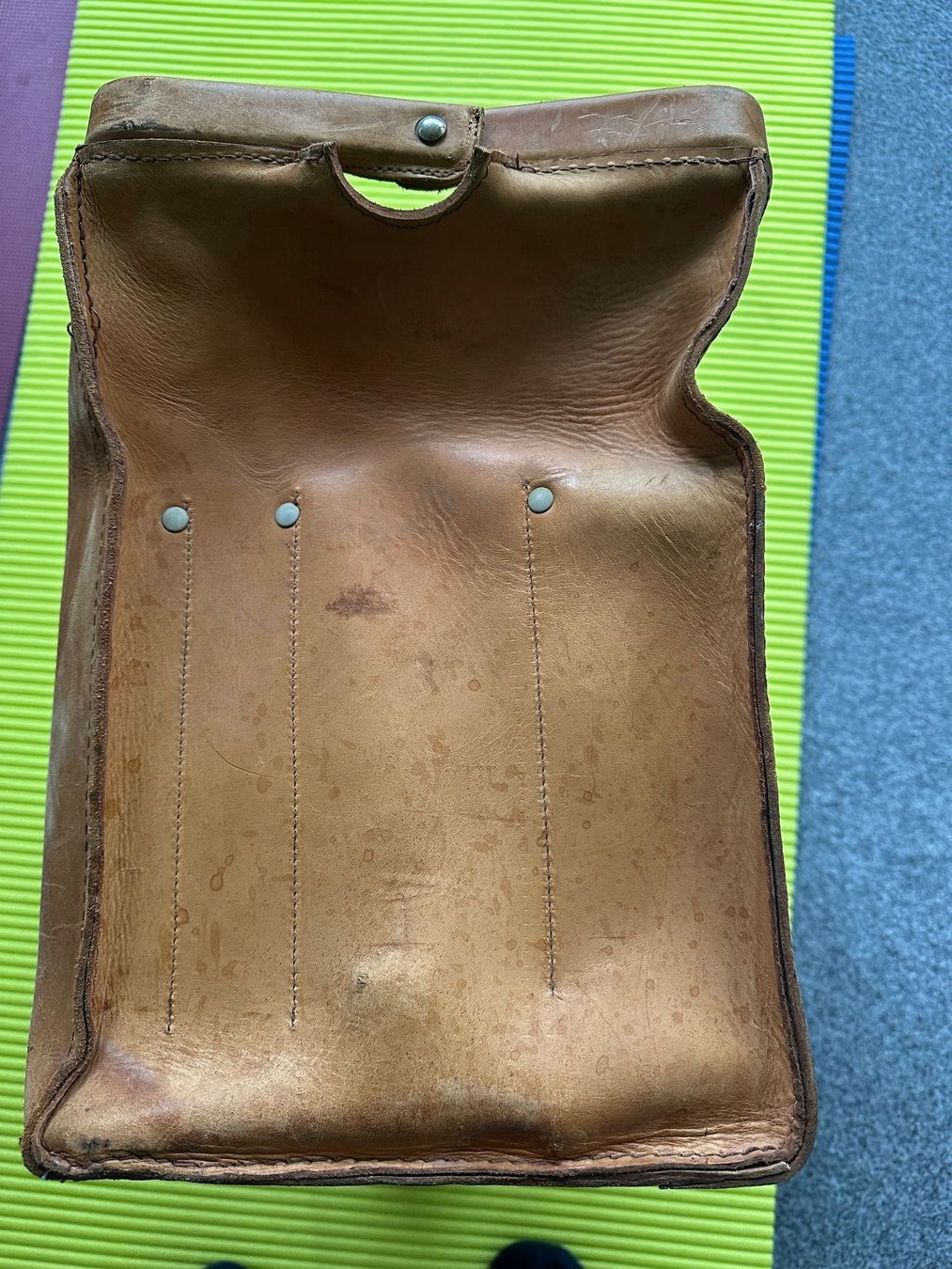 Borse: Grosse Leder Tasche / Koffer – Usato da Stallikon venduto da Rsiri 3