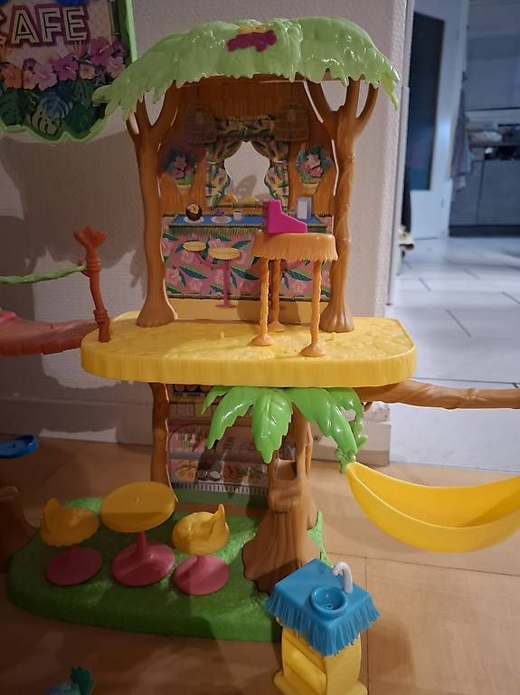 Poupées: Enchantimals Sommer Cafe, Barbies – D'occasion à Utzenstorf par MvHagen 1