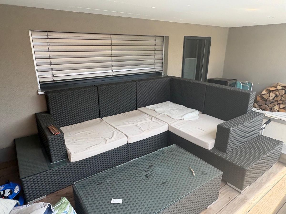 Sofas: Viplounge.ch Gartenlounge geflecht dunkel – D'occasion à Bubikon par Beat035
