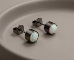 Ohrstecker aus Titanium mit Opal