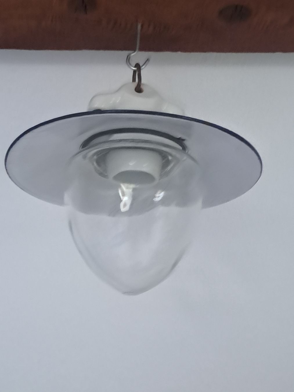 Kronleuchter & Deckenlampen: Stall Lampe Industrielampe antik – Gebraucht aus Wettingen von ML03 1