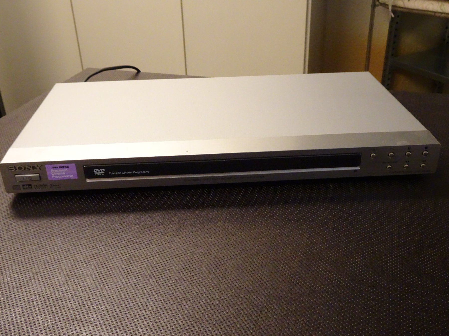Sony Audio- & Mediensysteme: CD/DVD-Player Sony DVP-NS52P – Gebraucht aus Oberwangen b. Bern von est_d8gf