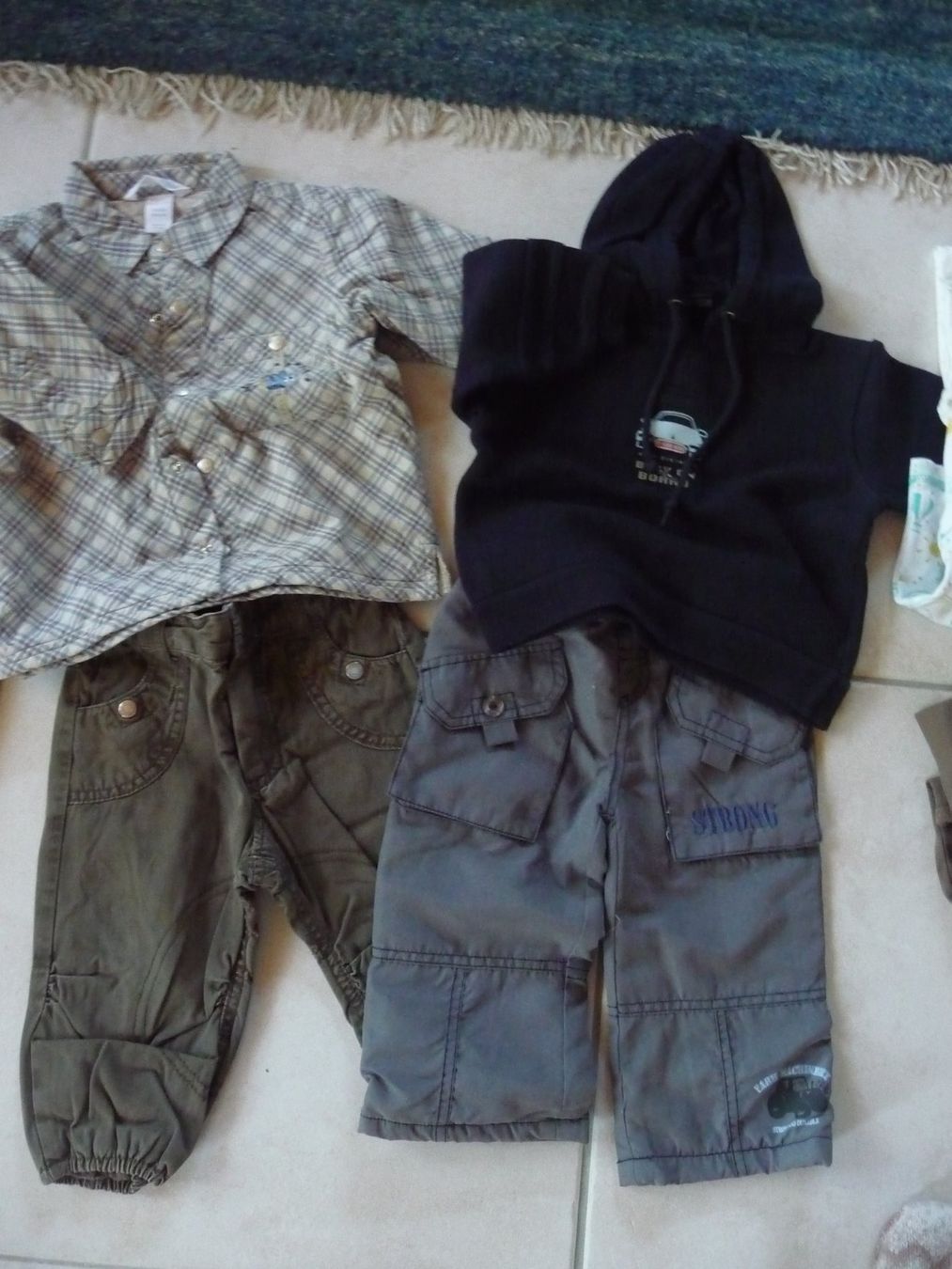 Lotti & Set di vestiti: Kleiderpaket Junge Gr. 80 – Nuovo (secondo la descrizione) da Kirchberg BE venduto da lavendel02 2