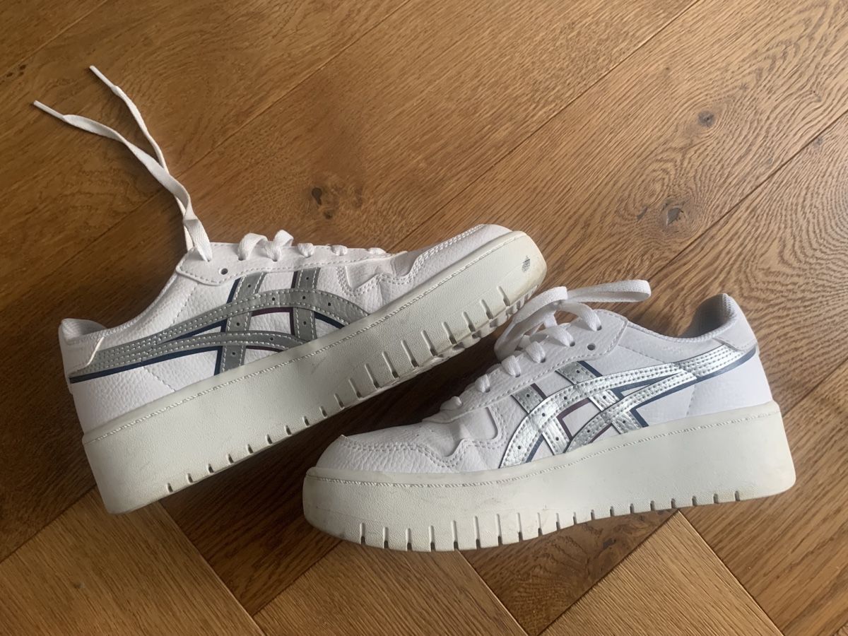 Asics Scarpe da donna: Sneaker ASICS / 39 – Usato da Bern venduto da Mawe0205 1