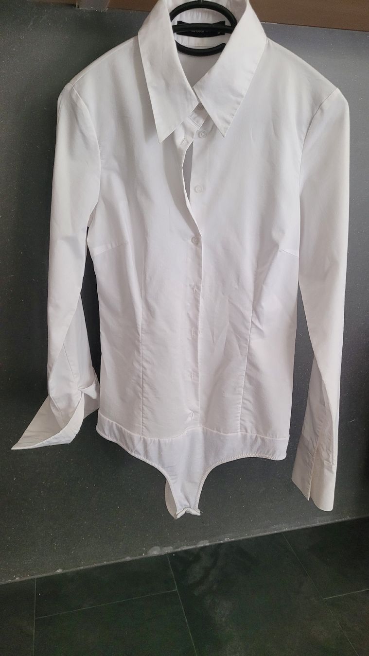 Hallhuber Blusen: Hallhuber Basic Body Bluse Weiss Grösse 36 – Gebraucht aus Suhr von Fritz28