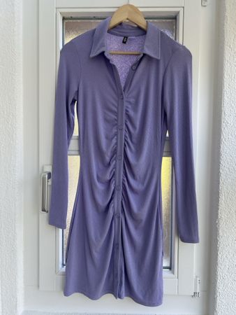 Damen Kleid lila langarm gerippt mit Knopfleiste neuwertig