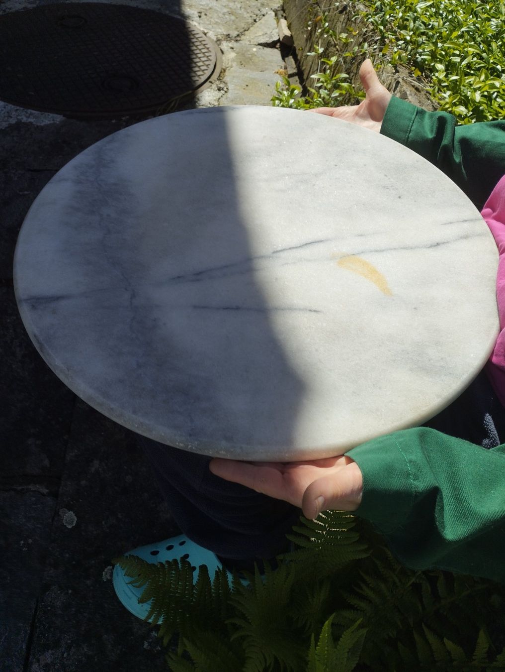 Piatti di portata: Marmor Tischplatte, antik, Durchmesser 50cm – Usato da Ostermundigen venduto da Dinge1 7