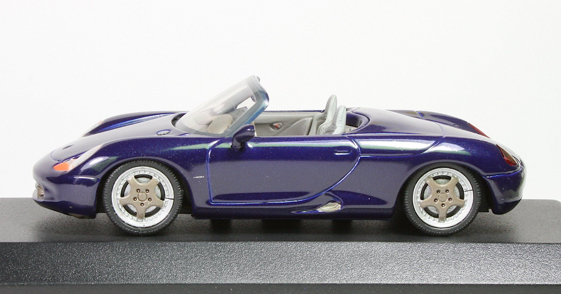 Minichamps Modellini d'auto: Minichamps Porsche Boxster, Irisblau met. – Nuovo (secondo la descrizione) da Elsau venduto da Peekay8 7