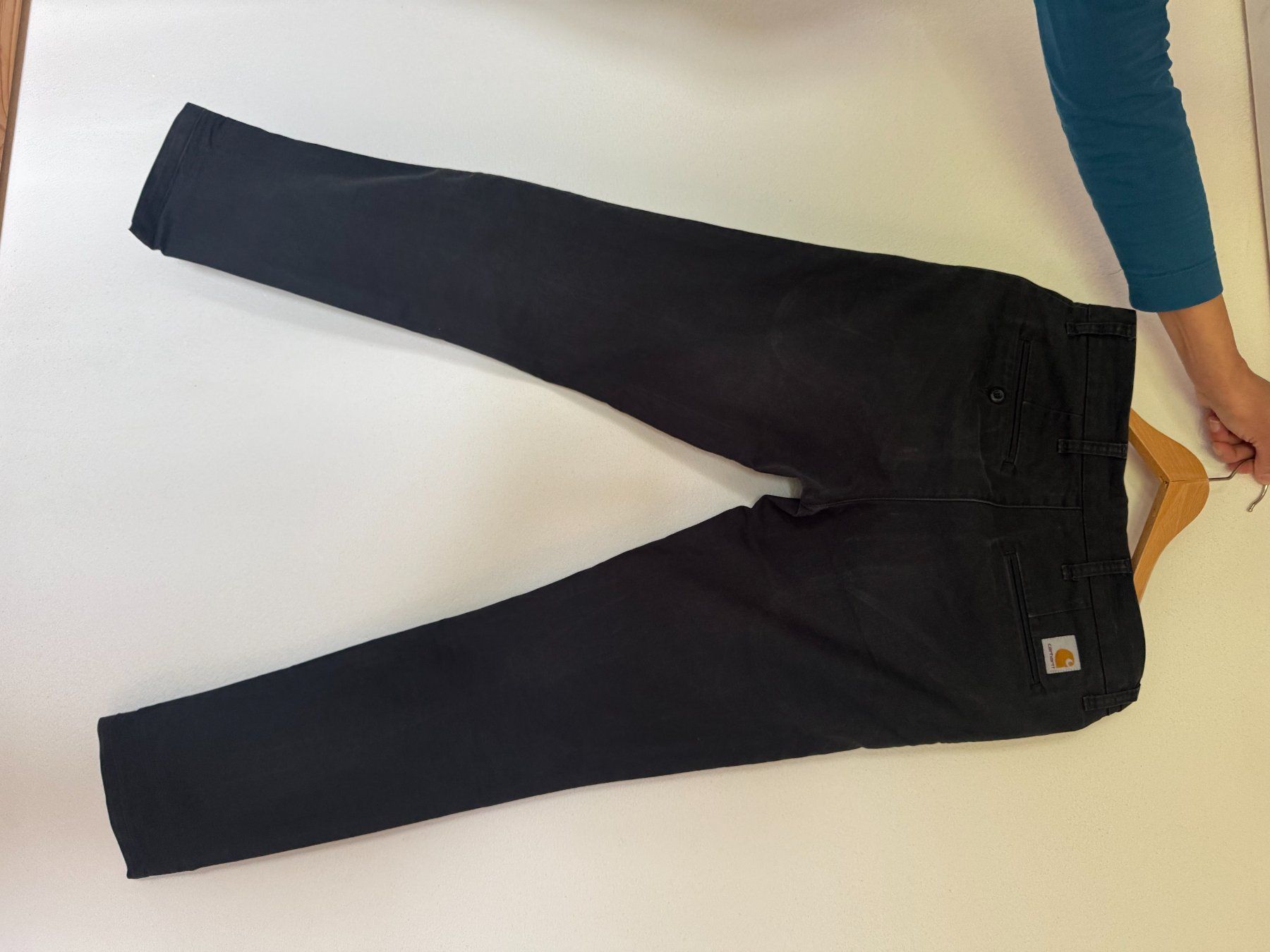 Carhartt Pantaloni: Carhartt Hose schwarz – Usato da Hombrechtikon venduto da Oregon07 1