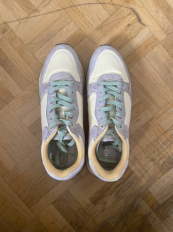 Scarpe da donna: Pastellfarbene Sneaker – Nuovo e nell'imballaggio originale da Laufen venduto da Looc_ 1