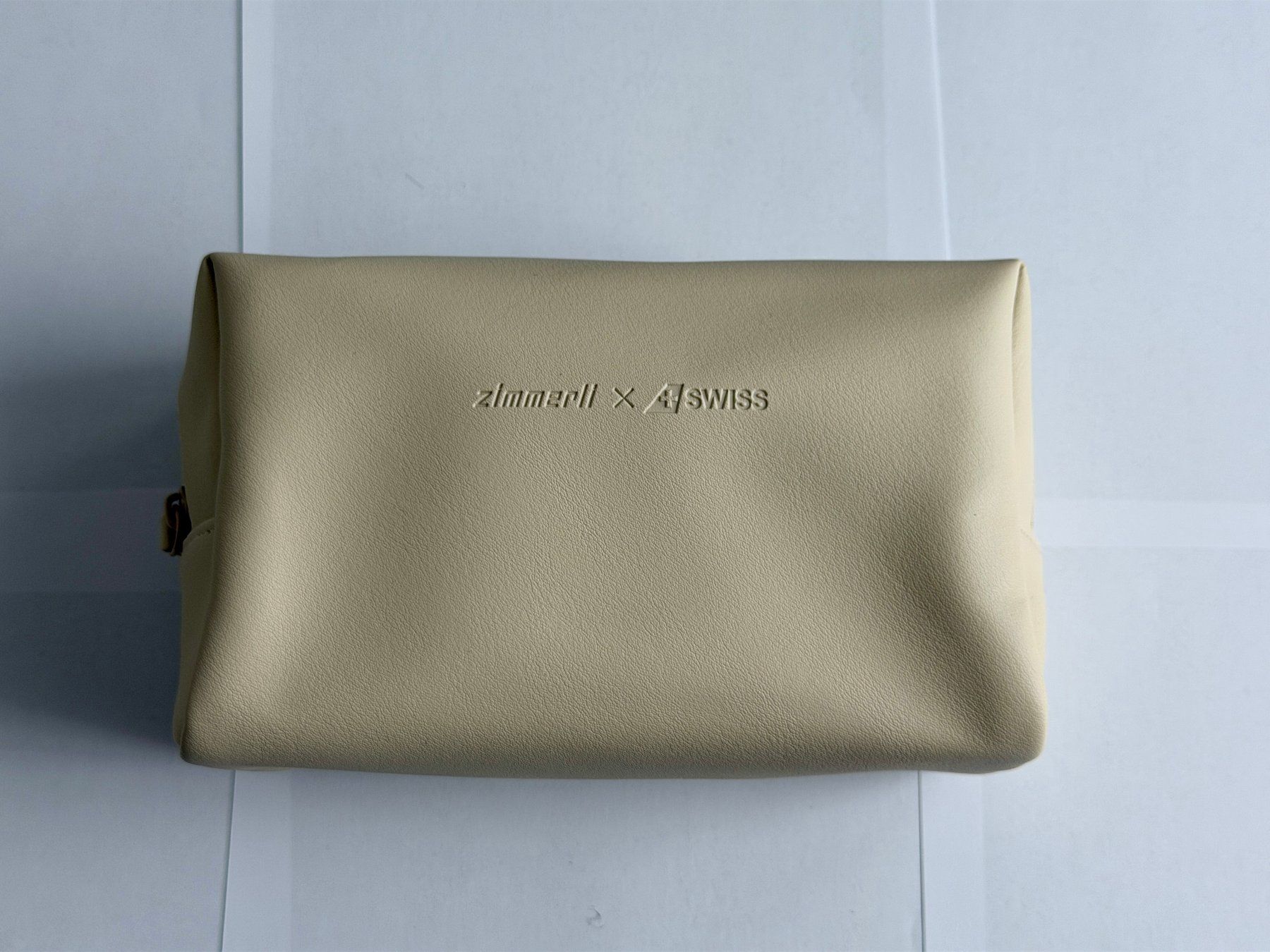 Custodie per cosmetici: Swiss x Zimmerli First Class Amenity Kit, beige – Nuovo e nell'imballaggio originale da Steinhausen venduto da ohauser 4
