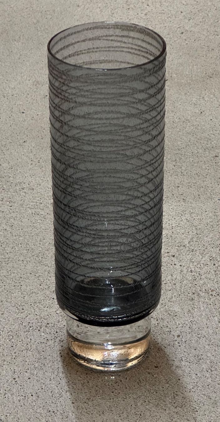 Vasen & Gefässe: Vase aus Glas, 70er Jahre – Gebraucht aus Zürich von Octopus-275 2