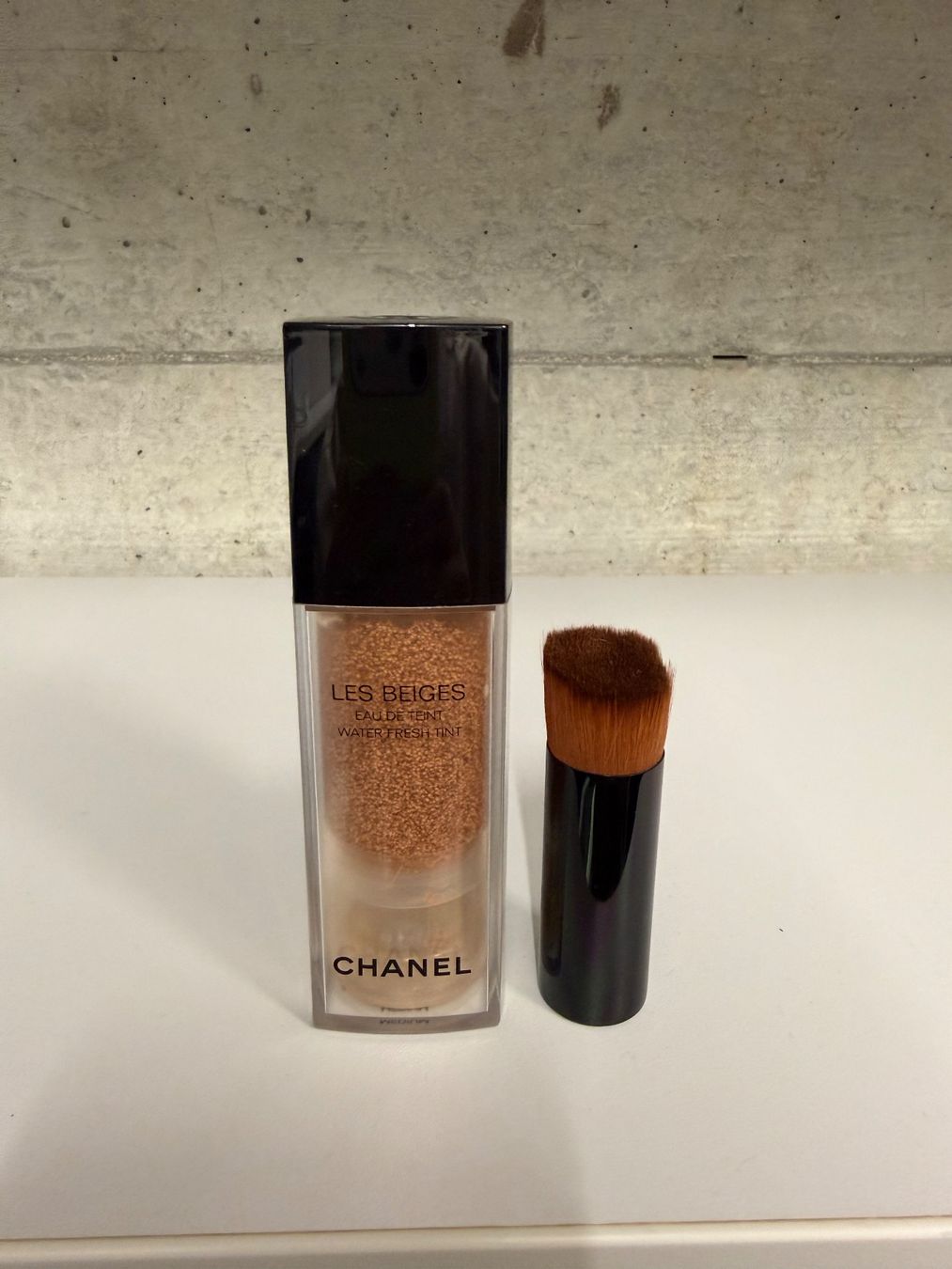 Chanel Make-up: Chanel - Les Beiges - Eau de Teint – Usato da St-George venduto da alaixee 2