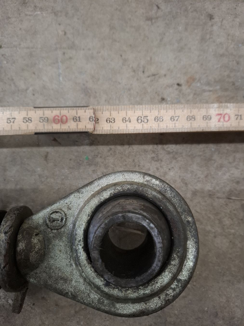 Tutte le macchine: Zu Verkaufen Hydraulischer Oberlenker – Usato da Bärschwil venduto da wrangler84 1