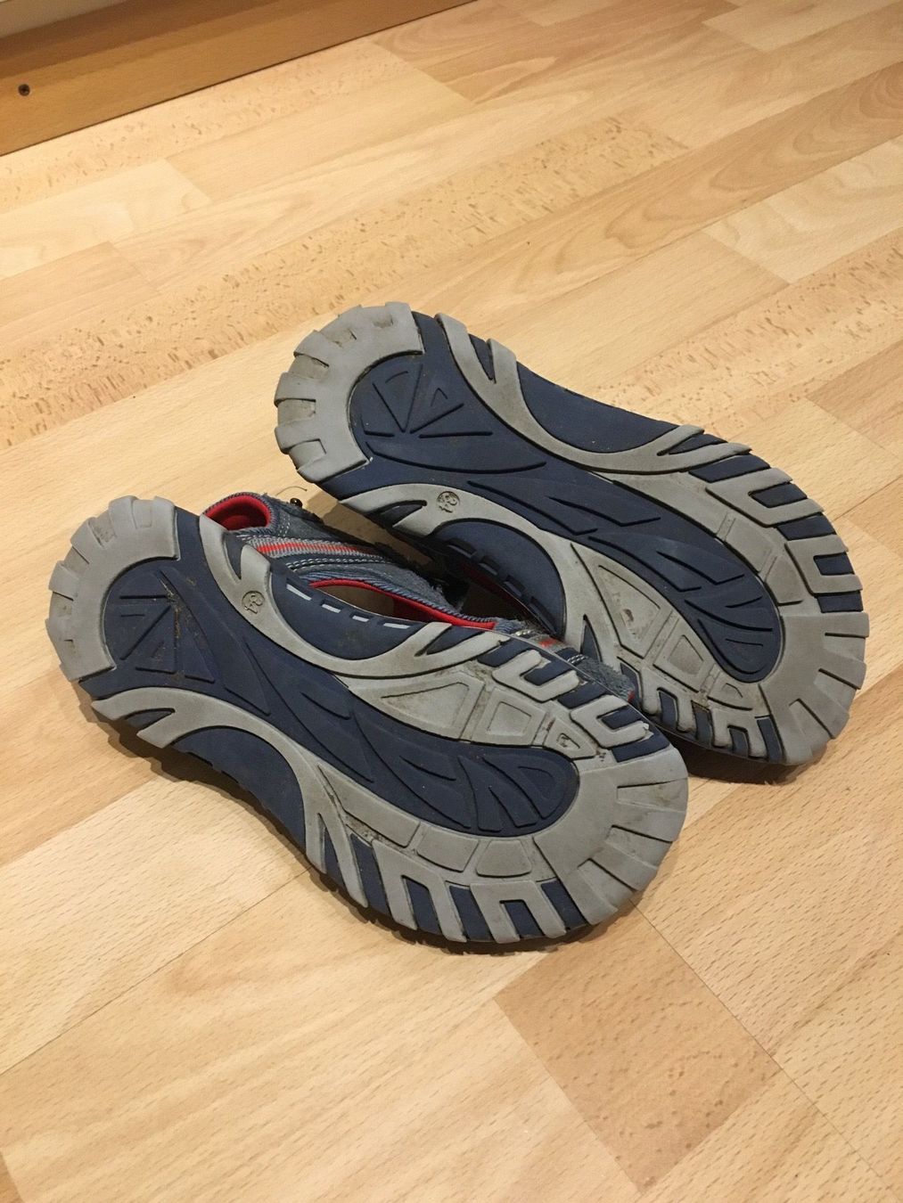 Scarpe per ragazzi: Sandalen Grösse 34 – Usato da Uetendorf venduto da Gar_9pvy 3