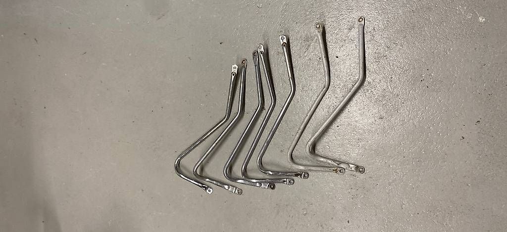 Puch Mofa-Ersatzteile: Puch Maxi S Seitenstängeli – Gebraucht aus Büren an der Aare von twostrokeguy