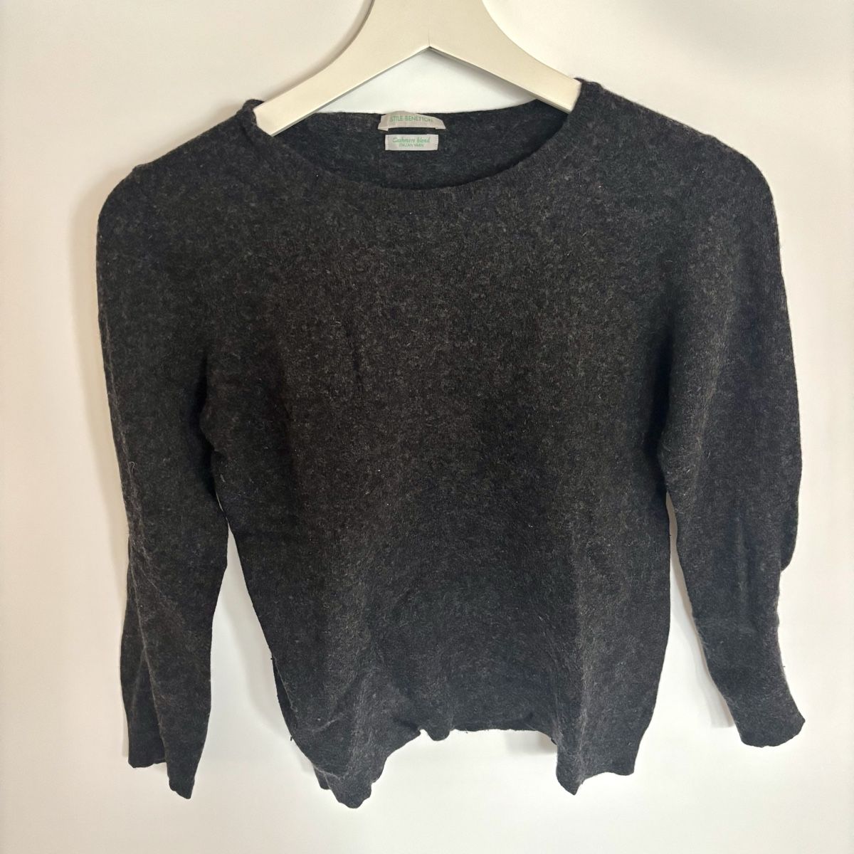 Benetton Maglioni & Felpe: dark grey cashmere blend sweater – Usato da Leissigen venduto da lamooniade 1