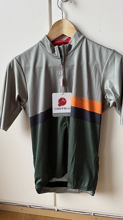 Castelli Canottiere & Pantaloni: Neues Castelli Shirt – Nuovo (secondo la descrizione) da Goldiwil (Thun) venduto da Nelson11 1