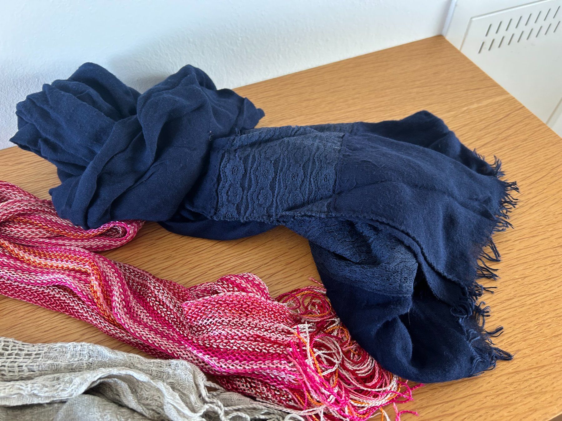Foulard & Sciarpe: Sommerschal-Set ab 3.- – Usato da Horn venduto da Mada72 3