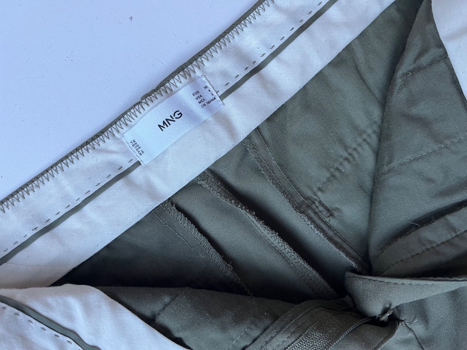 Mango Pantaloni: Pants by Mango, Size 34 – Usato da Zürich venduto da Agave_Sue 2