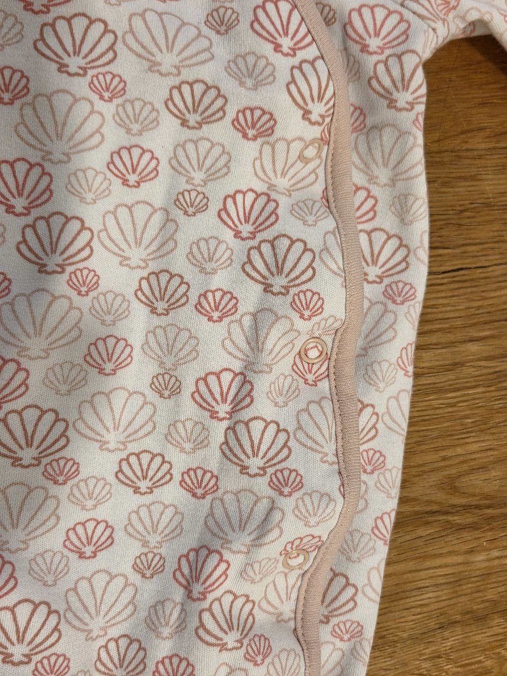 Pyjamas & Ähnliches: Pyjama Gr. 68 mit Muscheln, Schlafanzug, Newborn – Gebraucht aus Ottikon von swiftchocolate 2