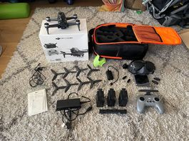 Drohne DJI FPV, nur 2.92 h Flugzeit, 3 Akkus, Goggles V2 etc