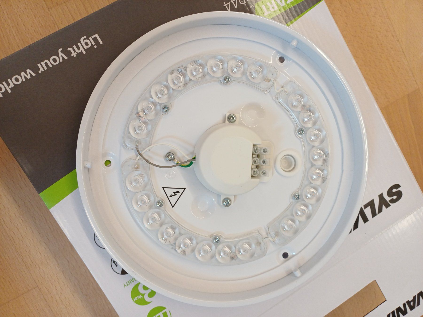 Lustres & lampes de plafonds: Sylvania LED Deckenlampe rund 25cm 12W – Neuf avec emballage d'origine à Oberegg par jan_zq6j 3