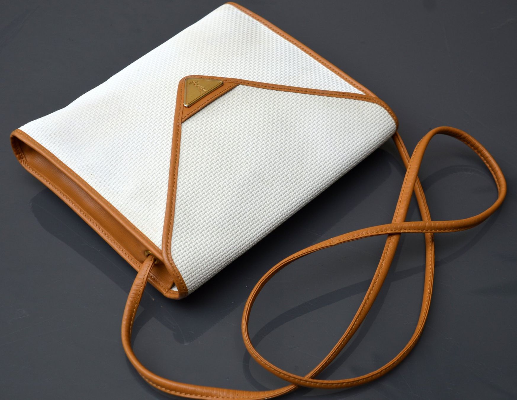 Saint Laurent Taschen für Damen: Yves Saint Laurent Tasche / sac – Gebraucht aus Collonges von Auganien 2