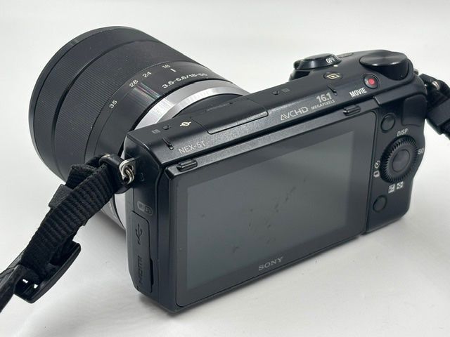 Sony Kamera: Sony Nex-5T (Touchscreen!) + 18-55mm OSS – Gebraucht aus Seewis Dorf von Plebejus 2